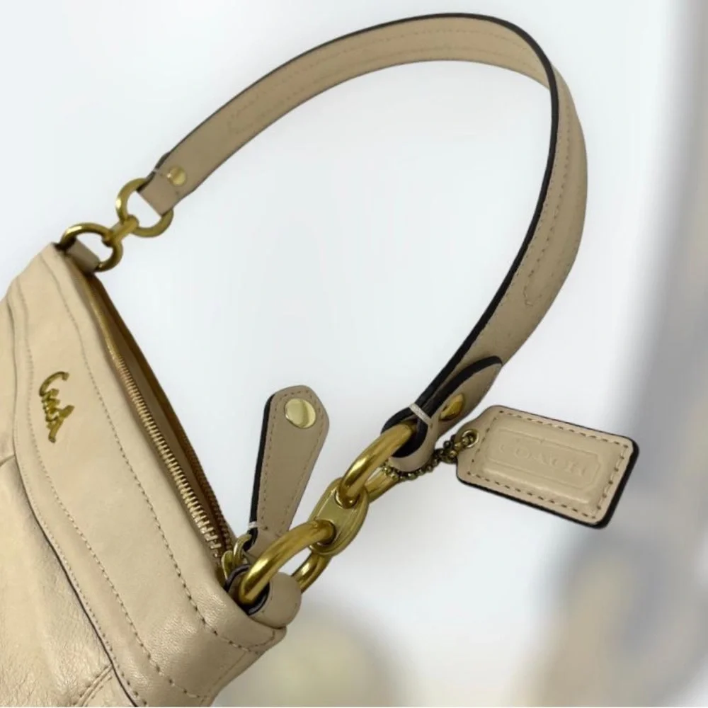 COACH ASHLEY F20114 LEATHER HIPPIE CROSSBODY BAG - Picture 4 of 16